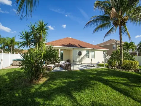 6902 NW Kowal Court Port St. Lucie FL 34986