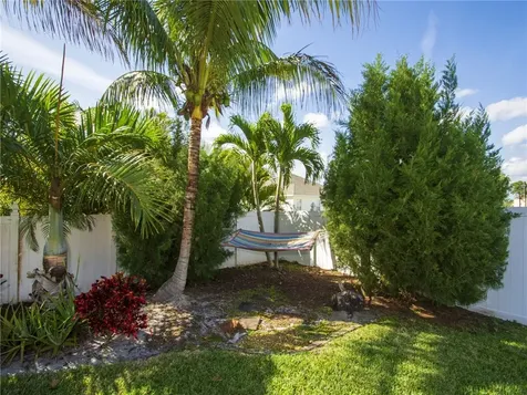 6902 NW Kowal Court Port St. Lucie FL 34986