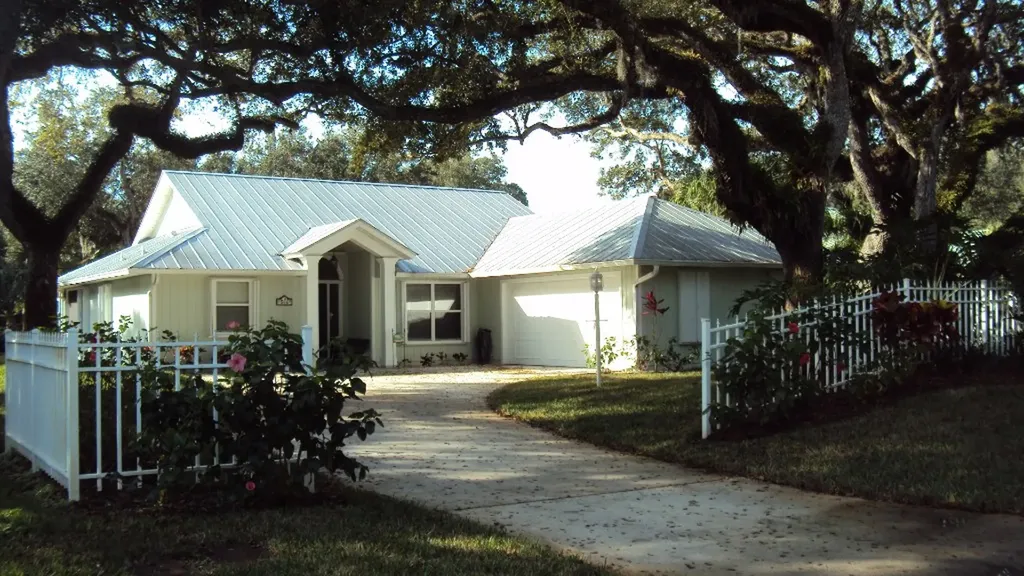 566 Date Palm Road Vero Beach FL 32963