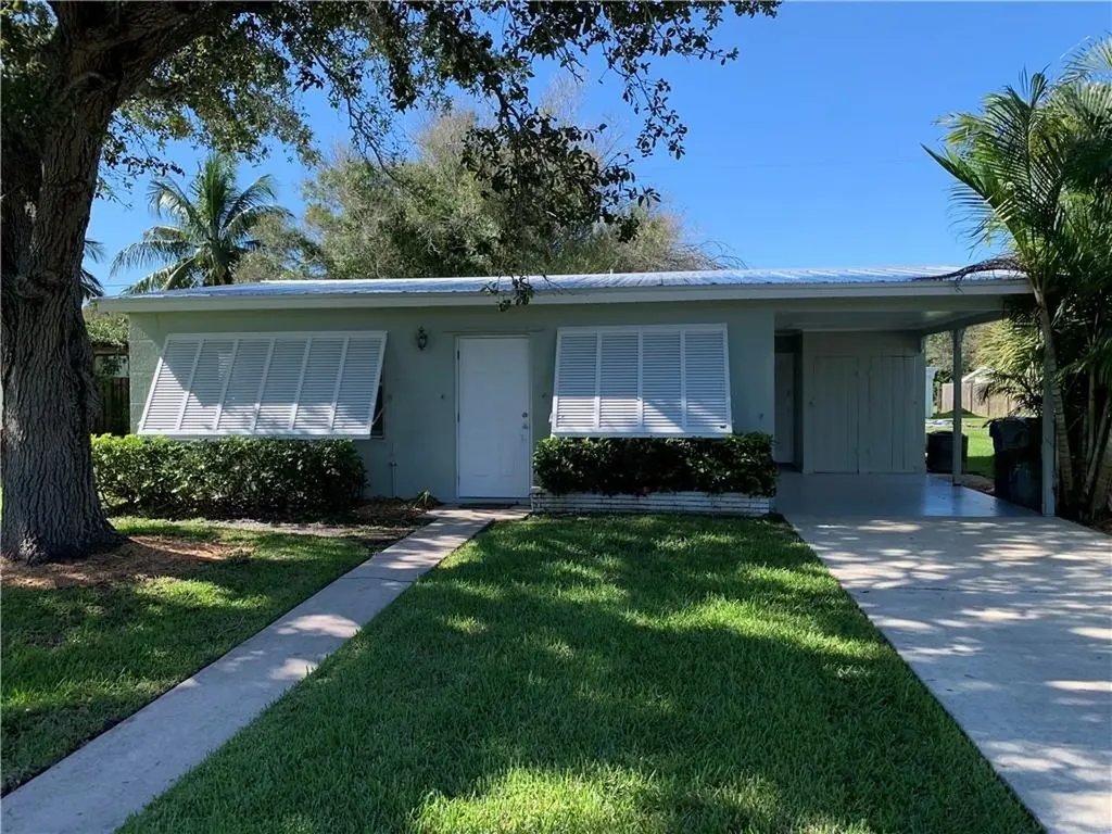 1351 3rd Court Vero Beach FL 32960
