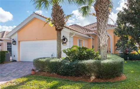 5273 Eleuthra Circle Vero Beach FL 32967