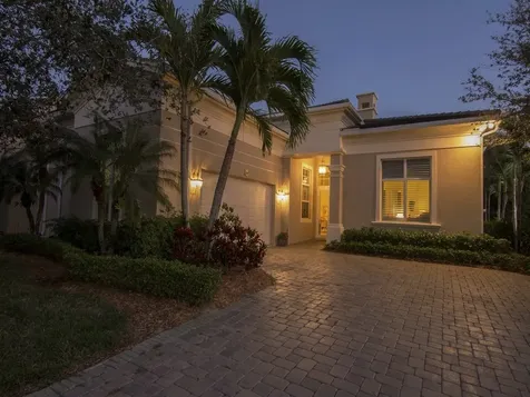1642 Weybridge Circle Vero Beach FL 32963