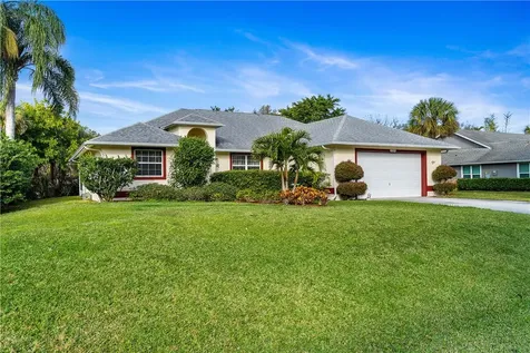 555 39th Court SW Vero Beach FL 32968