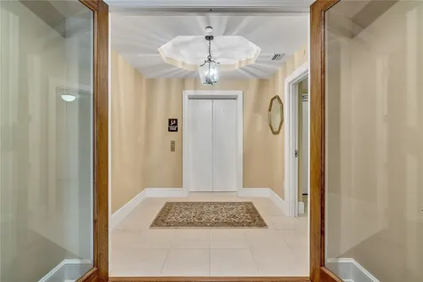 7 Royal Palm Pointe Vero Beach FL 32960
