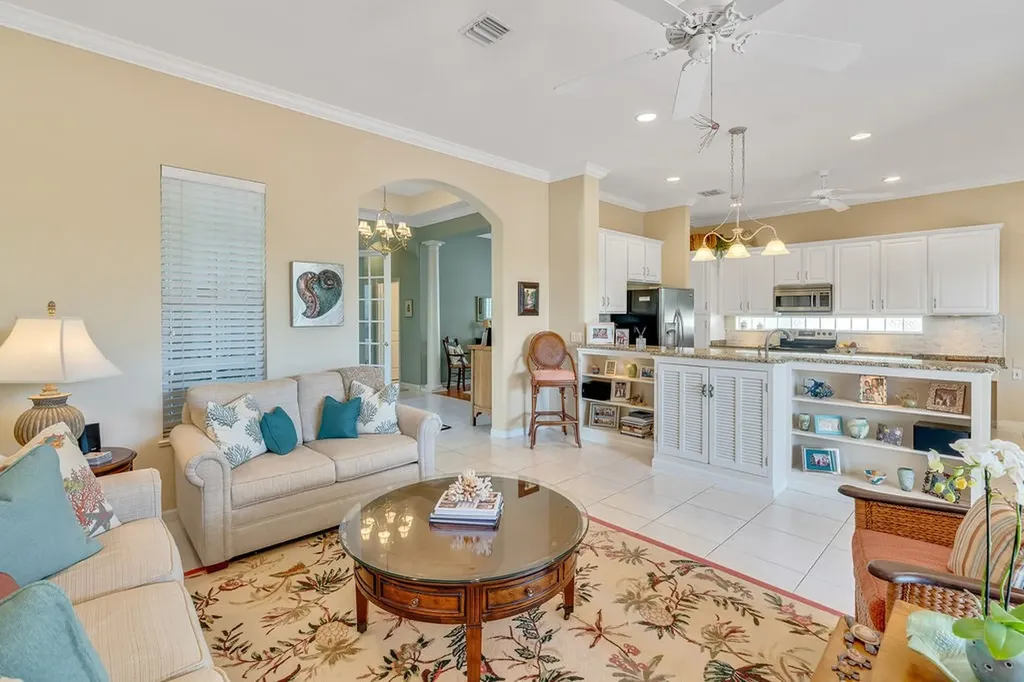998 Island Club Square Vero Beach FL 32963