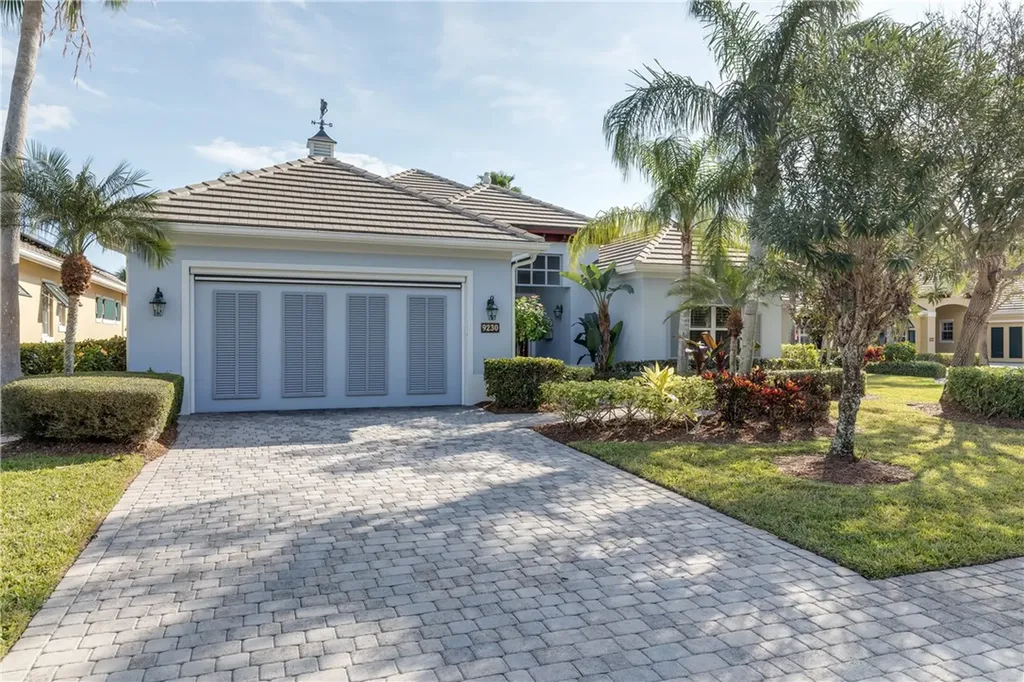 9230 Autumn Court Vero Beach FL 32963