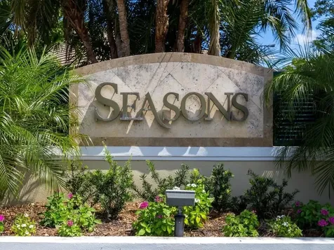 9230 Autumn Court Vero Beach FL 32963