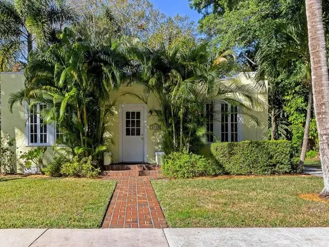 1915 23rd Avenue Vero Beach FL 32960