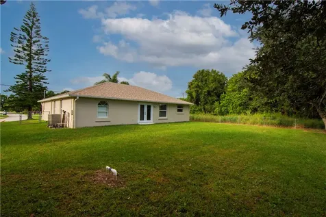 967 SW Aurelia Avenue Port St. Lucie FL 34953