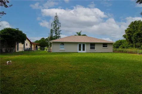 967 SW Aurelia Avenue Port St. Lucie FL 34953