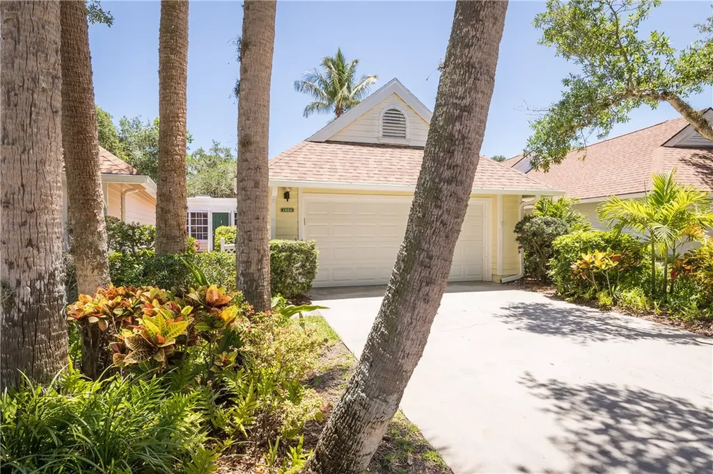 1526 Orchid Drive Vero Beach FL 32963