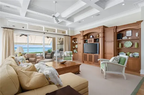 365 Riverway Court Vero Beach FL 32963