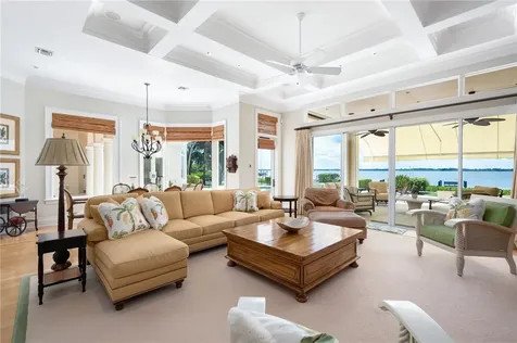 365 Riverway Court Vero Beach FL 32963