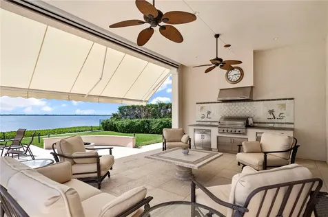 365 Riverway Court Vero Beach FL 32963