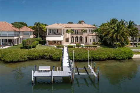 365 Riverway Court Vero Beach FL 32963