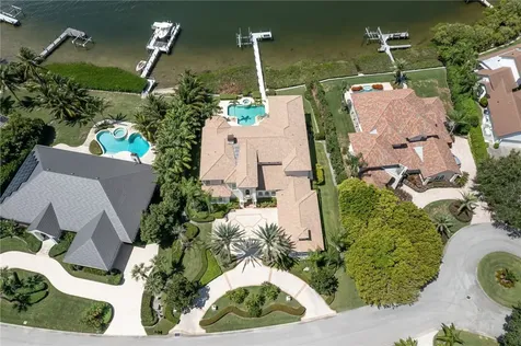 365 Riverway Court Vero Beach FL 32963