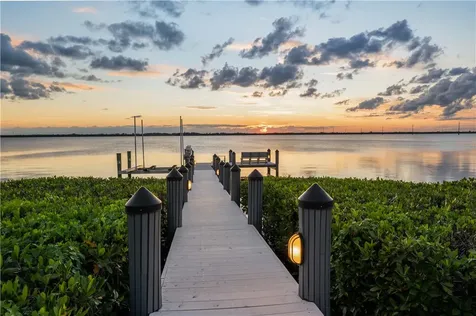 365 Riverway Court Vero Beach FL 32963
