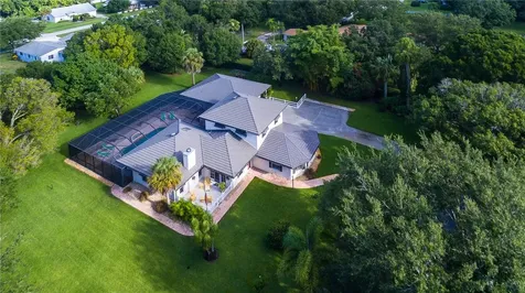 3240 16th Street Vero Beach FL 32960