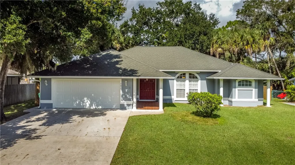 391 Belfast Terrace Sebastian FL 32958