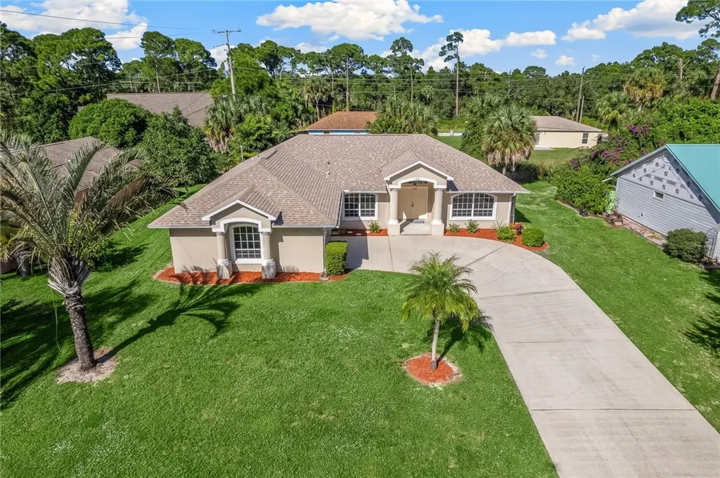 1366 17th Place SW Vero Beach FL 32962