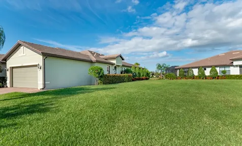 4394 Beauty Leaf Circle Vero Beach FL 32967