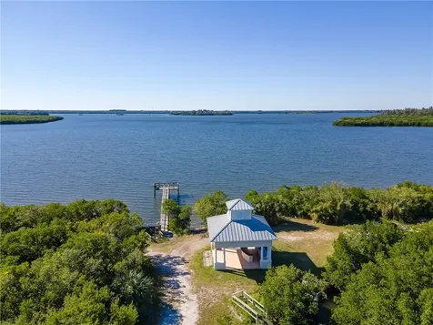 111 Ocean Estates Drive Hutchinson Island FL 34949