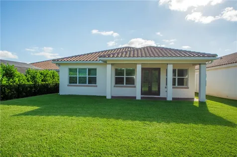 1817 Berkshire Circle SW Vero Beach FL 32968