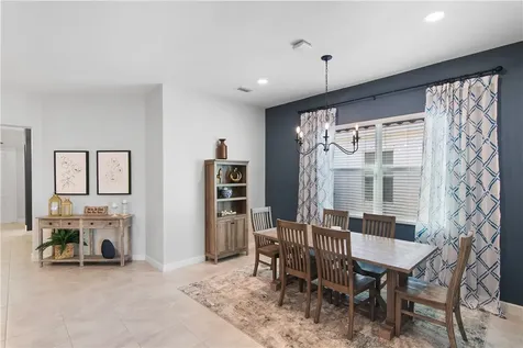1817 Berkshire Circle SW Vero Beach FL 32968