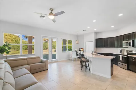 1817 Berkshire Circle SW Vero Beach FL 32968
