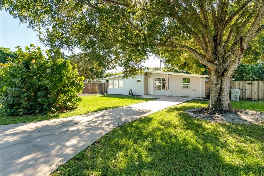 1830 50th Avenue Vero Beach FL 32966