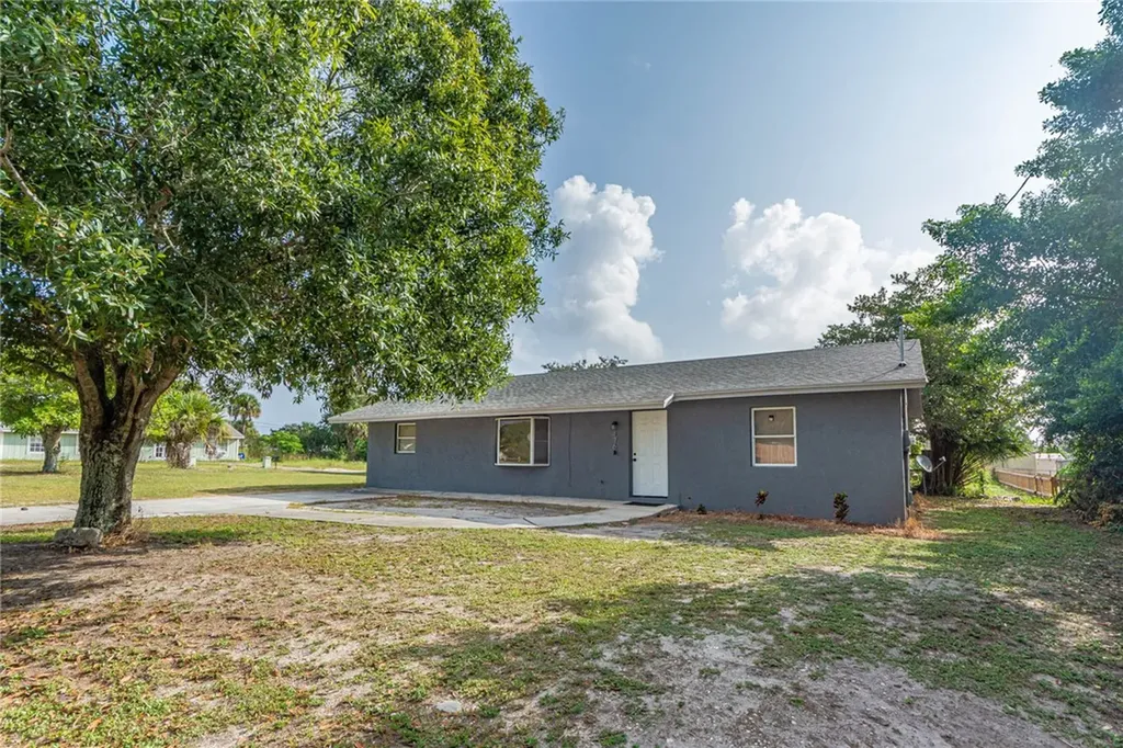 476 6th Avenue SW Vero Beach FL 32962