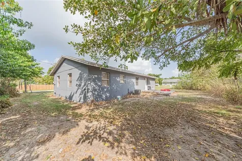476 6th Avenue SW Vero Beach FL 32962