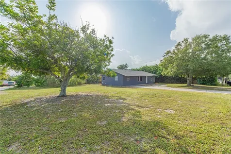 476 6th Avenue SW Vero Beach FL 32962