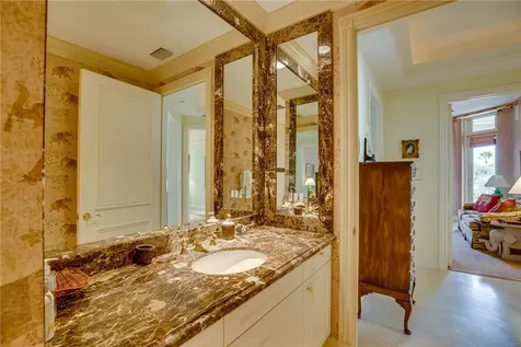 300 Beachview Drive Indian River Shores FL 32963