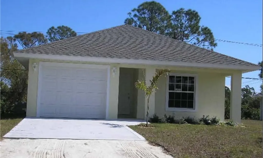 1470 26th Court SW Vero Beach FL 32962