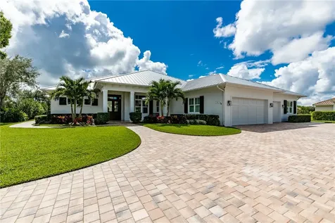 6485 Frances Manor Vero Beach FL 32967