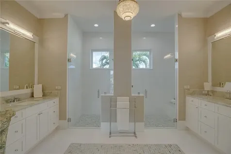 6485 Frances Manor Vero Beach FL 32967
