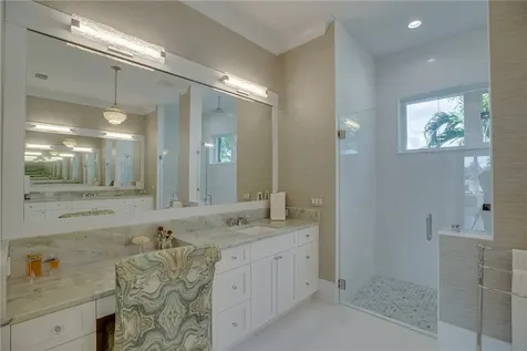 6485 Frances Manor Vero Beach FL 32967