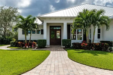 6485 Frances Manor Vero Beach FL 32967