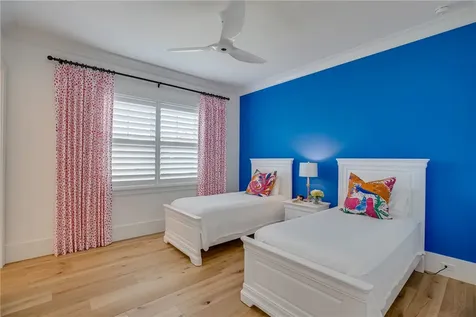 6485 Frances Manor Vero Beach FL 32967