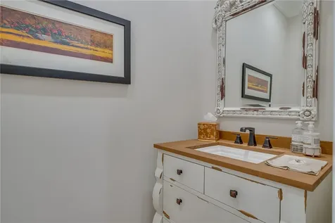 6485 Frances Manor Vero Beach FL 32967