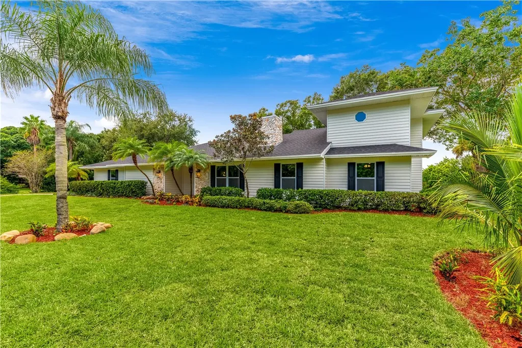 605 40th Avenue SW Vero Beach FL 32968