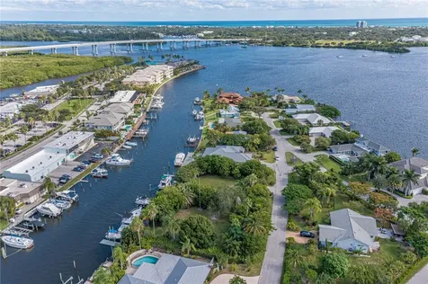 12 Sea Gull Avenue Vero Beach FL 32960