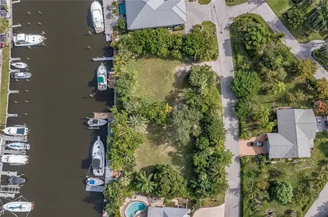 12 Sea Gull Avenue Vero Beach FL 32960