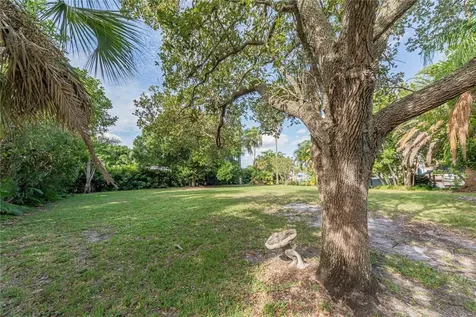12 Sea Gull Avenue Vero Beach FL 32960