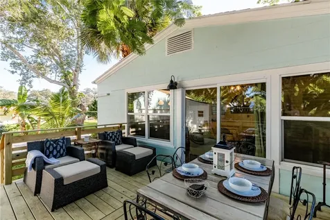 2433 19th Avenue Vero Beach FL 32960