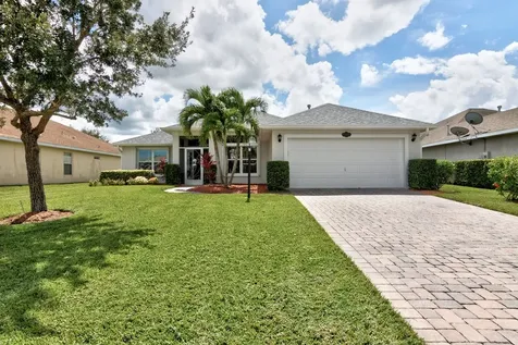 511 S Valencia Circle SW Vero Beach FL 32968