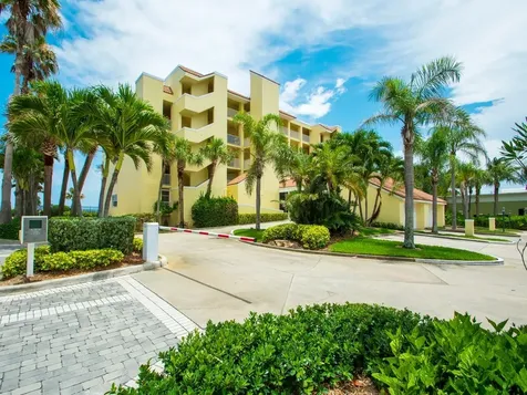 1026 Flamevine Lane Vero Beach FL 32963
