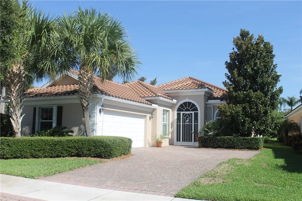 5175 Eleuthra Circle Vero Beach FL 32967