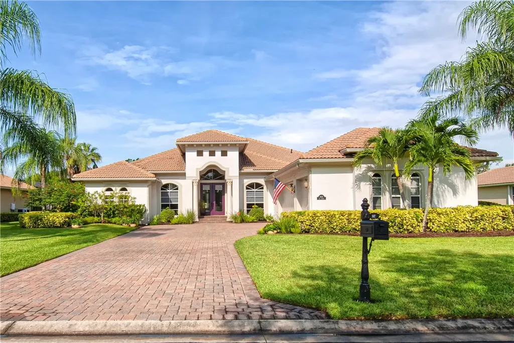 1685 Lee Avenue Vero Beach FL 32966